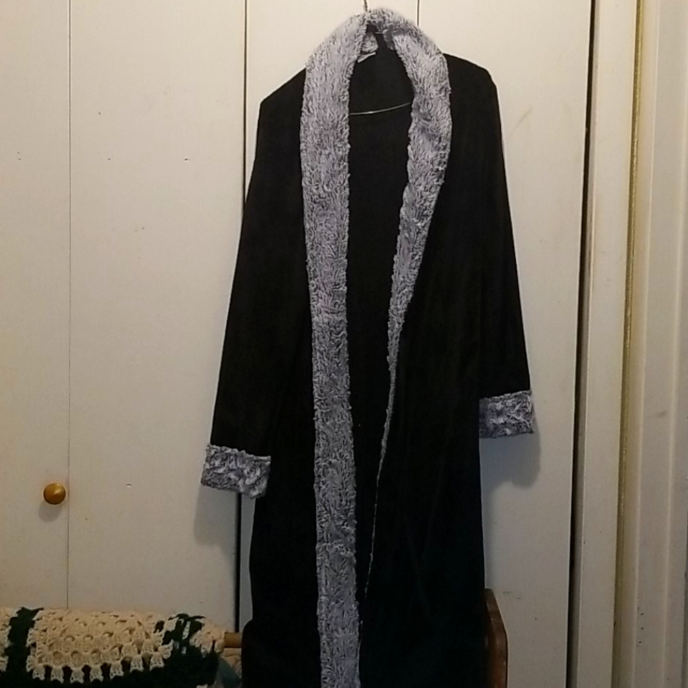 Women's Robe